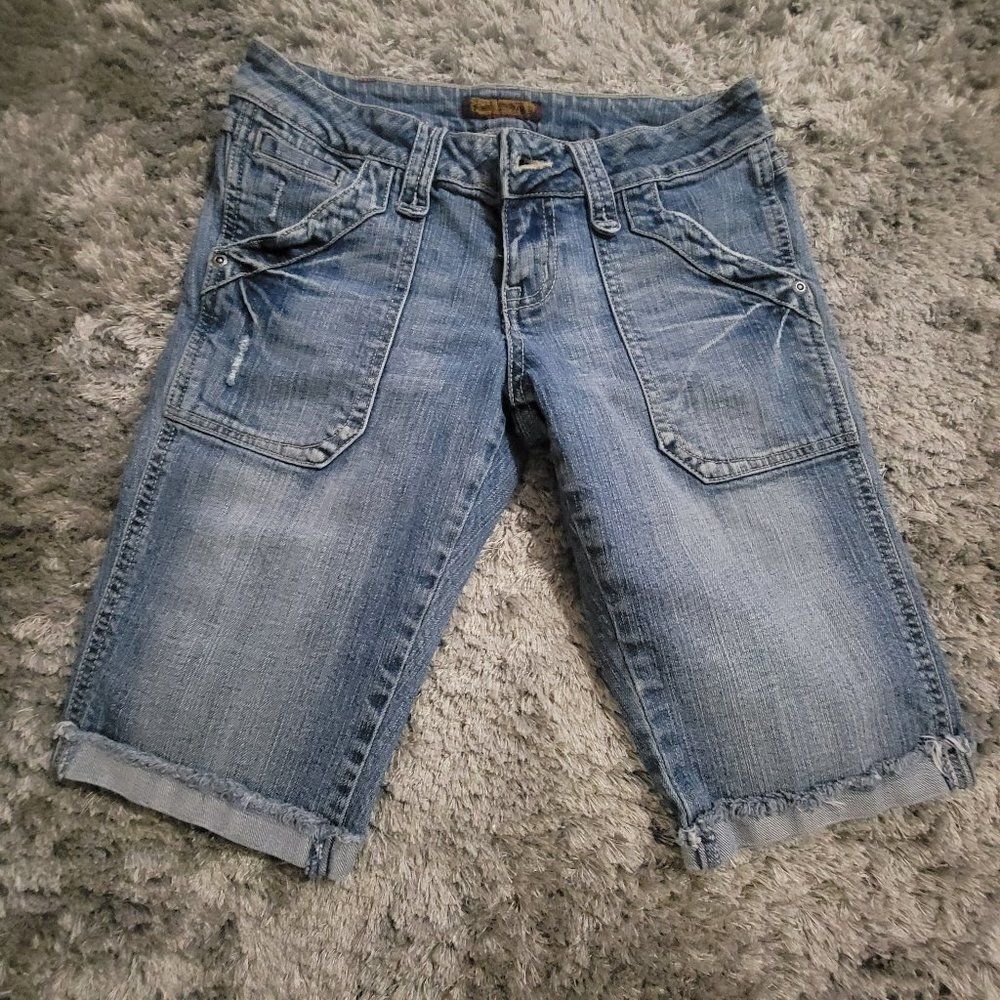 Juniors ZD Premium Denim Bermuda Shorts Rolled Raw Hem Size 5